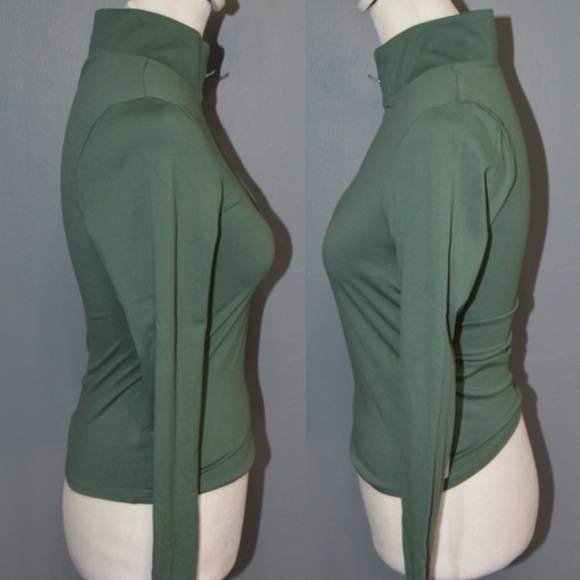 NEW ALO Yoga Soft Sculpt Precision 1/4 Zip Long Sleeve Clover Green Top XS - Picture 10 of 16